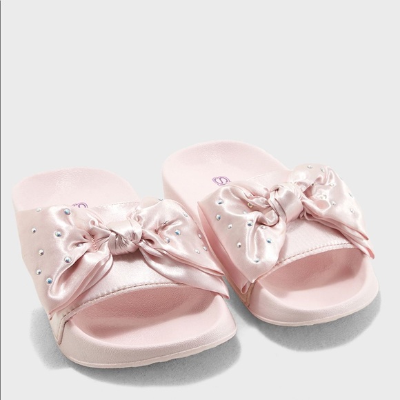 Skechers Other - Skechers Sunny slide sandals